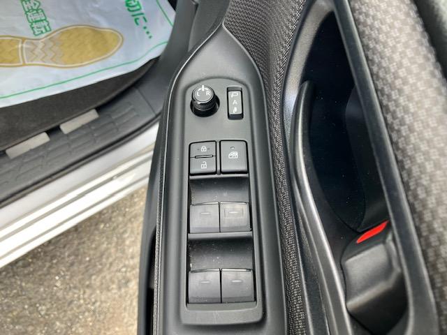 ノア X 衝突軽減 レーンキープ オートクルーズ 片側電動 ナビ フルセグ Bカメラ Bluetoothオーディオ ETC2.0 Iストップ LEDヘッドライト キーレス 禁煙車 3列 フルフラット ABS(34枚目)