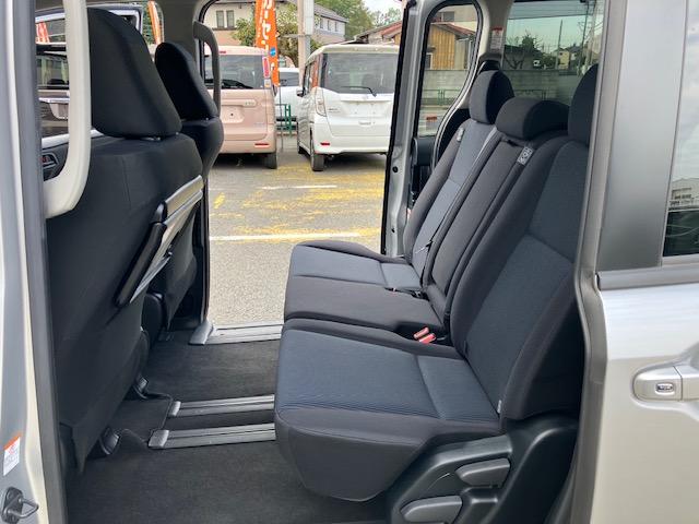 ノア X 衝突軽減 レーンキープ オートクルーズ 片側電動 ナビ フルセグ Bカメラ Bluetoothオーディオ ETC2.0 Iストップ LEDヘッドライト キーレス 禁煙車 3列 フルフラット ABS(37枚目)