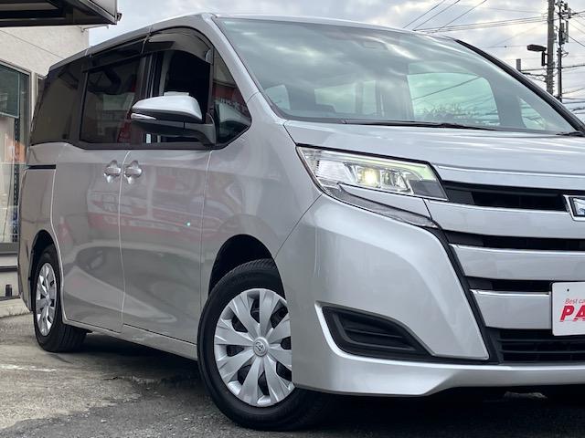 ノア X 衝突軽減 レーンキープ オートクルーズ 片側電動 ナビ フルセグ Bカメラ Bluetoothオーディオ ETC2.0 Iストップ LEDヘッドライト キーレス 禁煙車 3列 フルフラット ABS(43枚目)