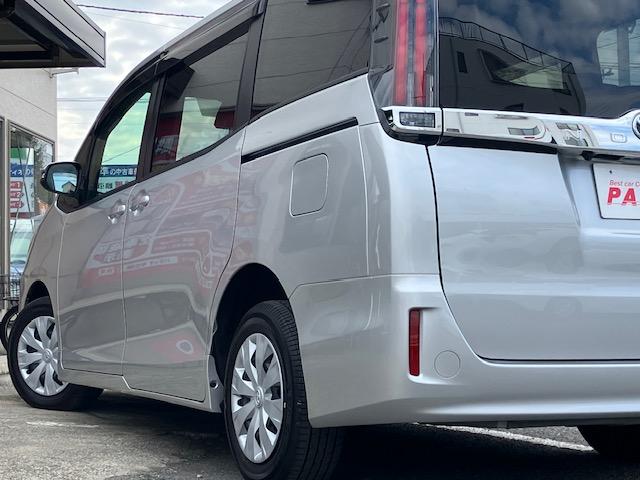 ノア X 衝突軽減 レーンキープ オートクルーズ 片側電動 ナビ フルセグ Bカメラ Bluetoothオーディオ ETC2.0 Iストップ LEDヘッドライト キーレス 禁煙車 3列 フルフラット ABS(47枚目)