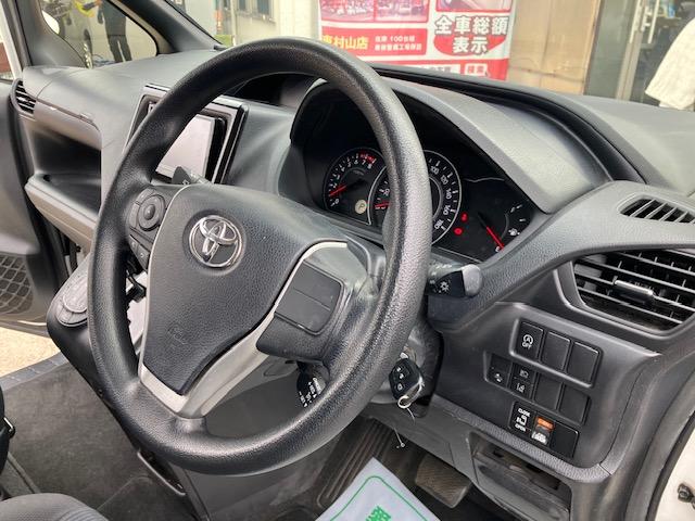 ヴォクシー X 衝突軽減 レーンキープ オートクルーズ 片側電動 ナビ ワンセグ Bカメラ Iストップ LEDヘッドライト キーレス 禁煙車 3列 フルフラット ABS オートハイビーム 電格ミラー CD(26枚目)