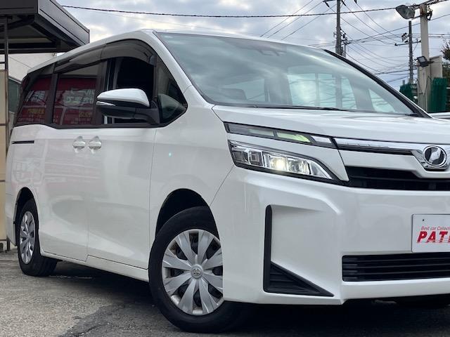 ヴォクシー X 衝突軽減 レーンキープ オートクルーズ 片側電動 ナビ ワンセグ Bカメラ Iストップ LEDヘッドライト キーレス 禁煙車 3列 フルフラット ABS オートハイビーム 電格ミラー CD(38枚目)