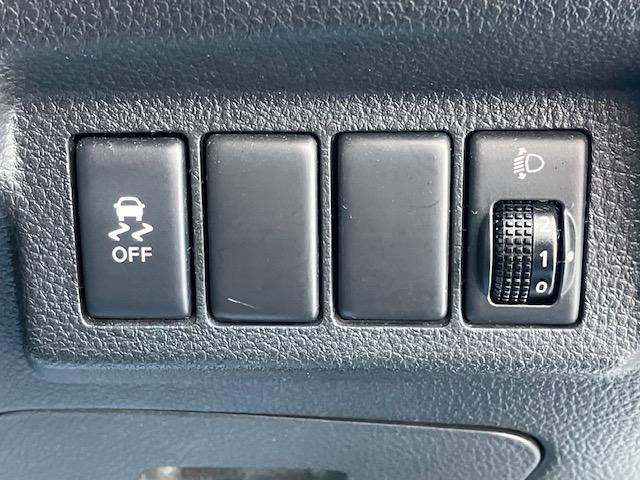 お車でお越しの方！東京方面からお越しの方は、新青梅街道「滝山南」の信号を北上して頂き「下里二丁目」の信号を所沢方面へ進んで頂きますと右手に御ございます！当店は所沢街道に面している場所にございます！