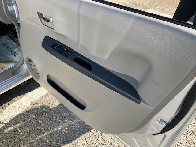 ホームページもご用意しております！当店の詳しい情報や店舗雰囲気、スタッフ情報、車両のお得情報や新入庫情報は是非！ご覧ください！