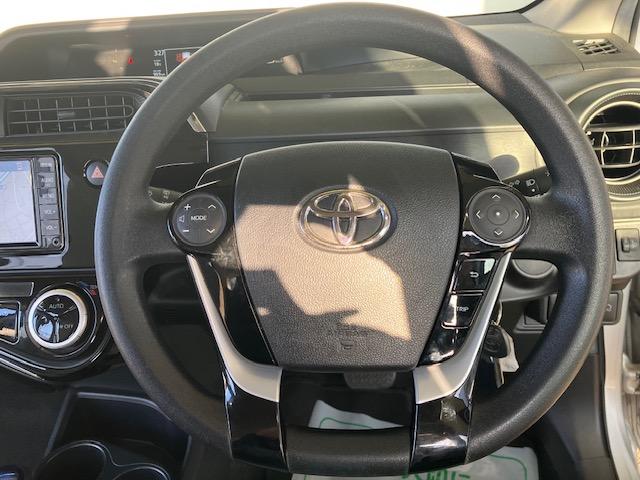 アクア Ｓビジネスパッケージ　衝突軽減　レーンキープ　障害物センサー　ナビ　ワンセグ　Ｂカメラ　ＥＴＣ　Ｉストップ　キーレス　禁煙車　ＡＢＳ　オートハイビーム　電格ミラー　ＣＤ　運転席エアバッグ　助手席エアバッグ（13枚目）