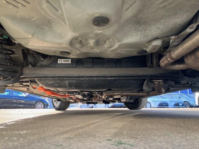 アクア Ｓビジネスパッケージ　衝突軽減　レーンキープ　障害物センサー　ナビ　ワンセグ　Ｂカメラ　ＥＴＣ　Ｉストップ　キーレス　禁煙車　ＡＢＳ　オートハイビーム　電格ミラー　ＣＤ　運転席エアバッグ　助手席エアバッグ（25枚目）