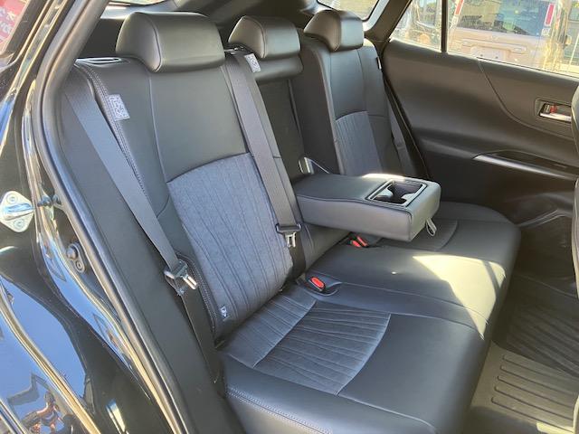 ハリアー Ｚ　４ＷＤ　衝突軽減　レーンキープ　障害物センサー　オートクルーズ　電動リアゲート　ハーフレザー　パワーシート　ナビ　フルセグ　Ｂカメラ　Ｂｌｕｅｔｏｏｔｈオーディオ　ＥＴＣ２．０　１９インチＡＷ（11枚目）