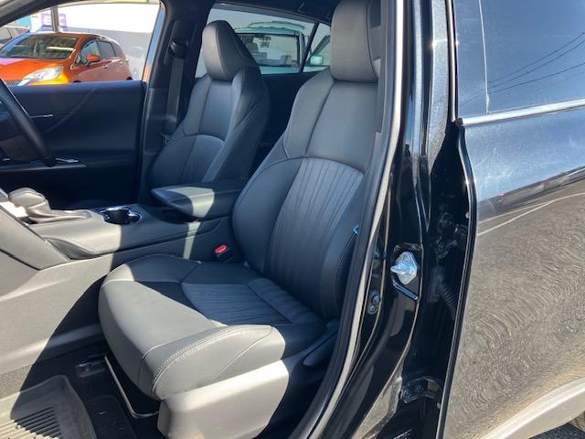 ハリアー Ｚ　４ＷＤ　衝突軽減　レーンキープ　障害物センサー　オートクルーズ　電動リアゲート　ハーフレザー　パワーシート　ナビ　フルセグ　Ｂカメラ　Ｂｌｕｅｔｏｏｔｈオーディオ　ＥＴＣ２．０　１９インチＡＷ（30枚目）