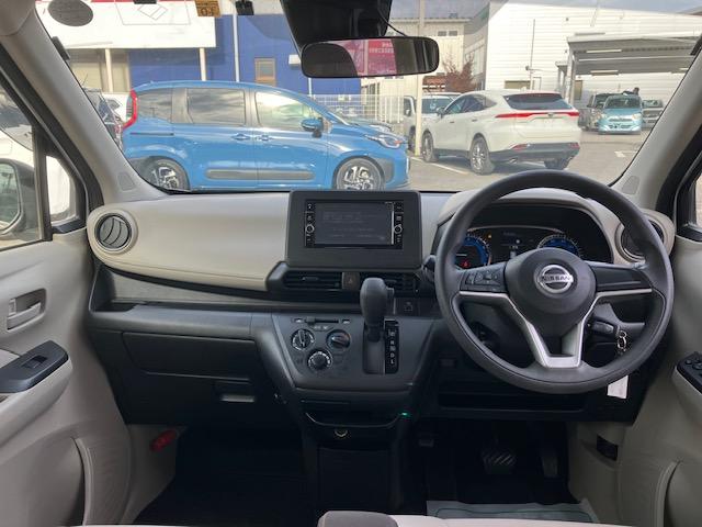 デイズ Ｓ　衝突軽減　レーンキープ　障害物センサー　ナビ　フルセグ　Ｂｌｕｅｔｏｏｔｈオーディオ　ＥＴＣ　Ｉストップ　キーレス　禁煙車　ＡＢＳ　電格ミラー　ベンチシート　ＣＤ　ＤＶＤ再生　運転席エアバッグ（3枚目）