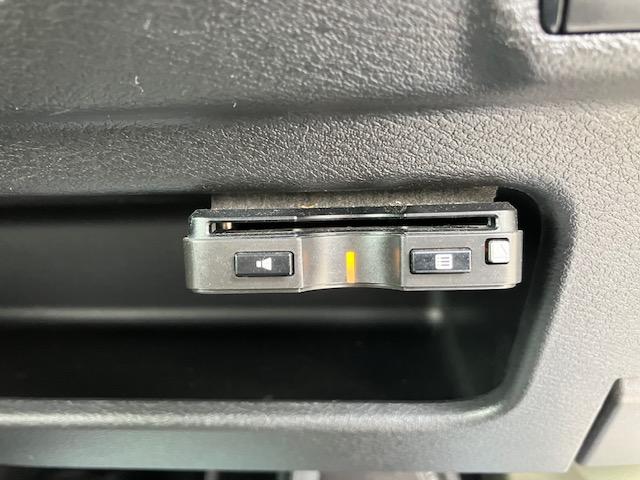 デイズ Ｓ　衝突軽減　レーンキープ　障害物センサー　ナビ　フルセグ　Ｂｌｕｅｔｏｏｔｈオーディオ　ＥＴＣ　Ｉストップ　キーレス　禁煙車　ＡＢＳ　電格ミラー　ベンチシート　ＣＤ　ＤＶＤ再生　運転席エアバッグ（7枚目）