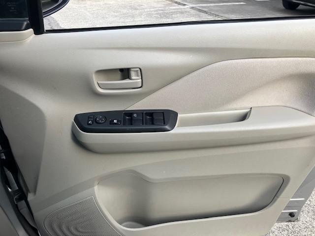 デイズ Ｓ　衝突軽減　レーンキープ　障害物センサー　ナビ　フルセグ　Ｂｌｕｅｔｏｏｔｈオーディオ　ＥＴＣ　Ｉストップ　キーレス　禁煙車　ＡＢＳ　電格ミラー　ベンチシート　ＣＤ　ＤＶＤ再生　運転席エアバッグ（14枚目）