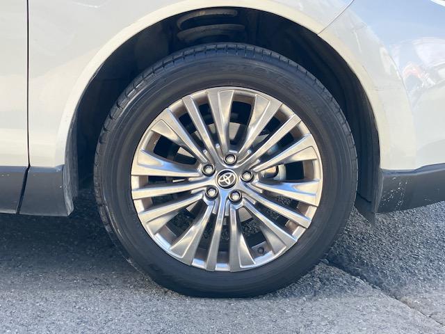 ハリアー Ｚ　レザーパッケージ　衝突軽減　レーンキープ　障害物センサー　アダプティブクルーズ　革シート　シートヒーター　パワーシート　電動リアゲート　ナビ　フルセグ　Ｂカメラ　Ｂｌｕｅｔｏｏｔｈオーディオ　ＥＴＣ２．０（12枚目）