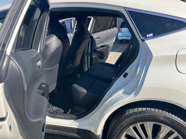 ハリアー Ｚ　レザーパッケージ　衝突軽減　レーンキープ　障害物センサー　アダプティブクルーズ　革シート　シートヒーター　パワーシート　電動リアゲート　ナビ　フルセグ　Ｂカメラ　Ｂｌｕｅｔｏｏｔｈオーディオ　ＥＴＣ２．０（36枚目）