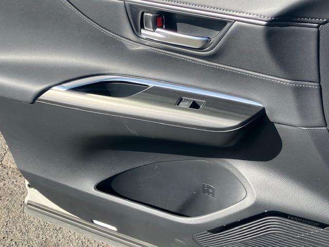 ハリアー Ｚ　レザーパッケージ　衝突軽減　レーンキープ　障害物センサー　アダプティブクルーズ　革シート　シートヒーター　パワーシート　電動リアゲート　ナビ　フルセグ　Ｂカメラ　Ｂｌｕｅｔｏｏｔｈオーディオ　ＥＴＣ２．０（45枚目）