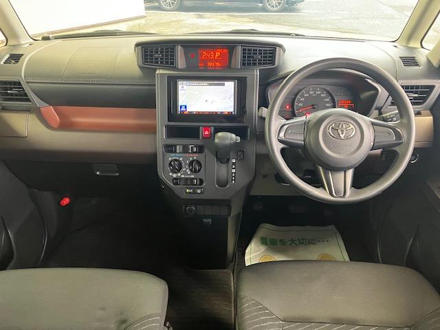 ルーミー X S 衝突軽減 片側電動 ナビ Bカメラ Bluetoothオーディオ Iストップ スマキー 禁煙車 ABS オートハイビーム 電格ミラー CD 運転席エアバッグ 助手席エアバッグ エアコン(3枚目)