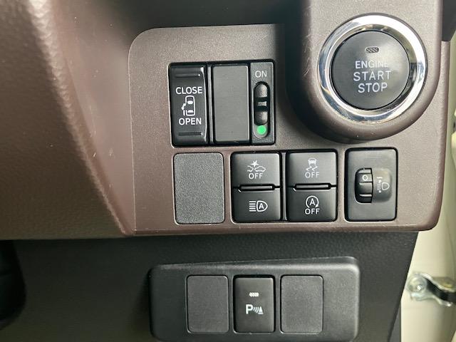 ルーミー X S 衝突軽減 片側電動 ナビ Bカメラ Bluetoothオーディオ Iストップ スマキー 禁煙車 ABS オートハイビーム 電格ミラー CD 運転席エアバッグ 助手席エアバッグ エアコン(8枚目)