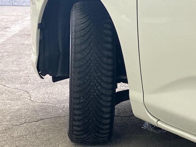 ルーミー X S 衝突軽減 片側電動 ナビ Bカメラ Bluetoothオーディオ Iストップ スマキー 禁煙車 ABS オートハイビーム 電格ミラー CD 運転席エアバッグ 助手席エアバッグ エアコン(20枚目)