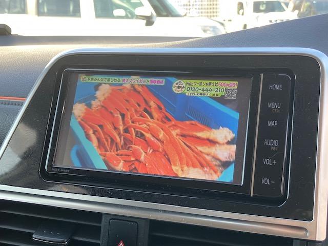 シエンタ ファンベースＧ　衝突軽減　レーンキープ　両側電動　ナビ　フルセグ　Ｂカメラ　Ｂｌｕｅｔｏｏｔｈオーディオ　ＥＴＣ２．０　Ｉストップ　スマキー　禁煙車　ＡＢＳ　オートハイビーム　電格ミラー　ＣＤ（4枚目）