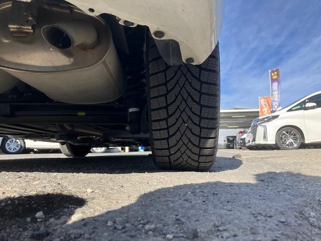 シエンタ ファンベースＧ　衝突軽減　レーンキープ　両側電動　ナビ　フルセグ　Ｂカメラ　Ｂｌｕｅｔｏｏｔｈオーディオ　ＥＴＣ２．０　Ｉストップ　スマキー　禁煙車　ＡＢＳ　オートハイビーム　電格ミラー　ＣＤ（27枚目）