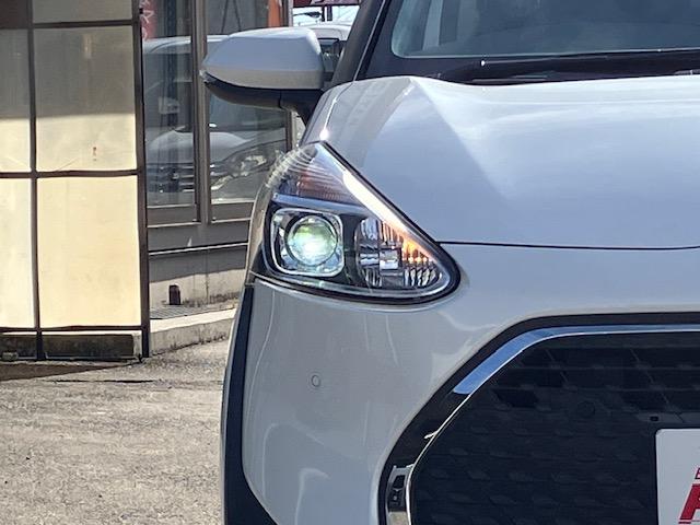 シエンタ ファンベースＧ　衝突軽減　レーンキープ　両側電動　ナビ　フルセグ　Ｂカメラ　Ｂｌｕｅｔｏｏｔｈオーディオ　ＥＴＣ２．０　Ｉストップ　スマキー　禁煙車　ＡＢＳ　オートハイビーム　電格ミラー　ＣＤ（49枚目）