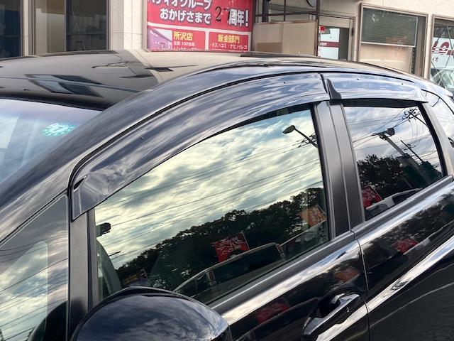 フィットハイブリッド Ｌパッケージ　４ＷＤ　オートクルーズ　ハーフレザー　ナビ　フルセグ　Ｂカメラ　Ｂｌｕｅｔｏｏｔｈオーディオ　ＥＴＣ　Ｉストップ　ＬＥＤヘッドライト　１５インチＡＷ　スマキー　禁煙車　横滑り防止　ＡＢＳ　電格ミラー（19枚目）