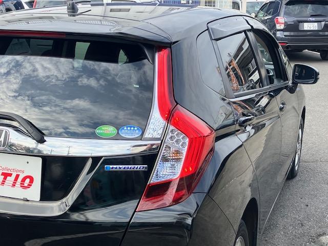 フィットハイブリッド Ｌパッケージ　４ＷＤ　オートクルーズ　ハーフレザー　ナビ　フルセグ　Ｂカメラ　Ｂｌｕｅｔｏｏｔｈオーディオ　ＥＴＣ　Ｉストップ　ＬＥＤヘッドライト　１５インチＡＷ　スマキー　禁煙車　横滑り防止　ＡＢＳ　電格ミラー（51枚目）