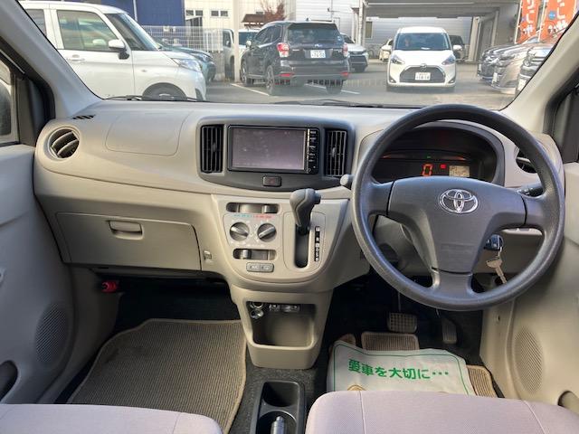 ピクシスエポック Ｌ　ナビ　ワンセグ　Ｂｌｕｅｔｏｏｔｈオーディオ　ＥＴＣ　Ｉストップ　キーレス　ＡＢＳ　ＣＤ　運転席エアバッグ　助手席エアバッグ　エアコン　パワーウィンドウ　パワーステアリング（3枚目）