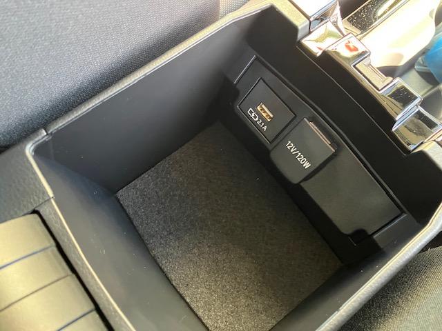 カローラ ハイブリッド　Ｓ　衝突軽減　レーンキープ　障害物センサー　アダプティブクルーズ　ナビ　Ｂカメラ　Ｂｌｕｅｔｏｏｔｈオーディオ　Ｉストップ　ＬＥＤヘッドライト　１６インチＡＷ　スマキー　禁煙車　ＡＢＳ　オートハイビーム（32枚目）