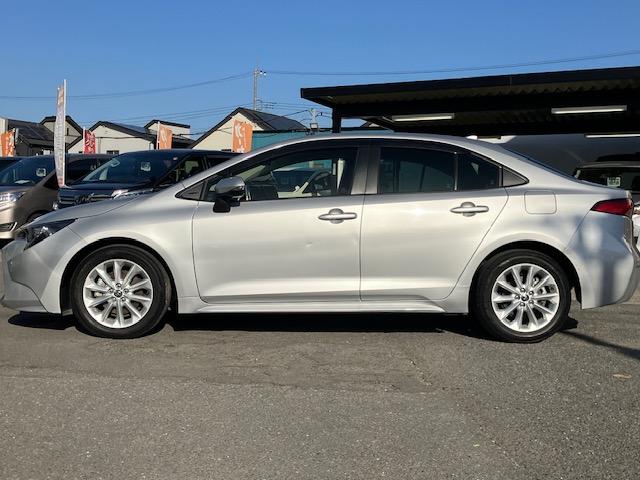 カローラ ハイブリッド　Ｓ　衝突軽減　レーンキープ　障害物センサー　アダプティブクルーズ　ナビ　Ｂカメラ　Ｂｌｕｅｔｏｏｔｈオーディオ　Ｉストップ　ＬＥＤヘッドライト　１６インチＡＷ　スマキー　禁煙車　ＡＢＳ　オートハイビーム（40枚目）