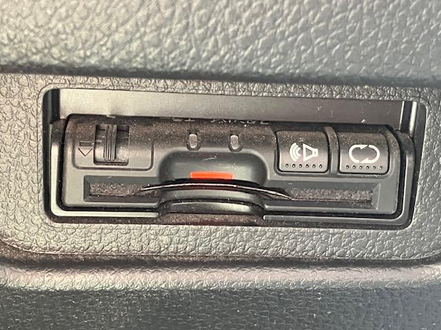 エクストレイル 20X 4WD パークアシスト 革シート シートヒーター ナビ ETC HID 17インチAW スマキー 禁煙車 フルフラット ABS 運転席エアバッグ 助手席エアバッグ ルーフレール エアコン(5枚目)