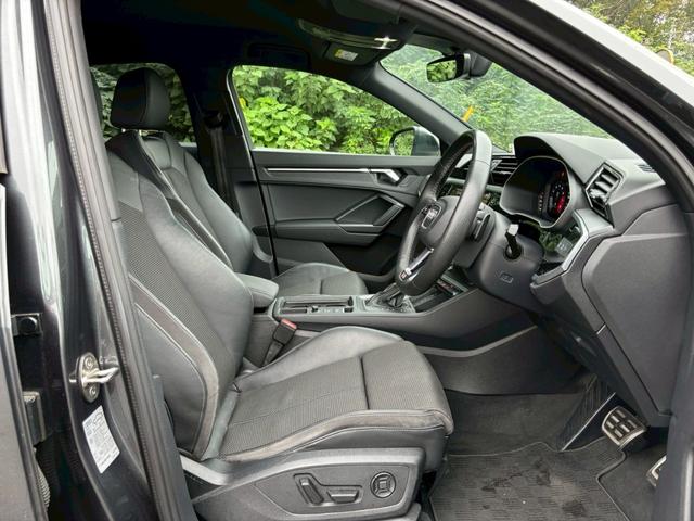 Ｑ３スポーツバック ３５ＴＦＳＩ　Ｓライン　ワンオーナー・ハーフレザーシート・ＥＴＣ２．０・３６０°カメラ・アイドリングストップ・クリアランスソナー・パワーバックドア・ＬＥＤヘッドライト・パワーバックドア・純正１９インチＡＷ・シートヒーター（31枚目）