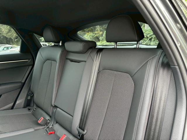 Ｑ３スポーツバック ３５ＴＦＳＩ　Ｓライン　ワンオーナー・ハーフレザーシート・ＥＴＣ２．０・３６０°カメラ・アイドリングストップ・クリアランスソナー・パワーバックドア・ＬＥＤヘッドライト・パワーバックドア・純正１９インチＡＷ・シートヒーター（38枚目）