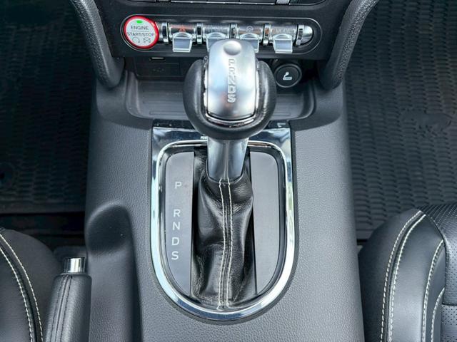 FORD MUSTANG 50 YEARS EDITION