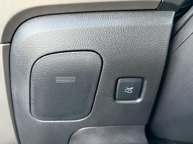 FORD MUSTANG 50 YEARS EDITION