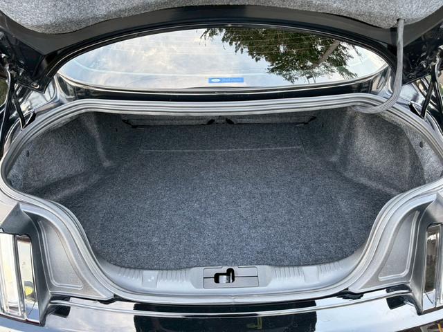 FORD MUSTANG 50 YEARS EDITION