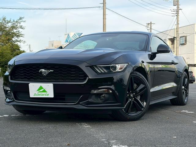 FORD MUSTANG 50 YEARS EDITION