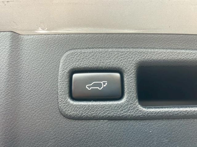 NX NX300h Iパッケージ 全国1年保証・パノラマルーフ・レザーシート・地デジTV・バックカメラ・パワーバックドア・クリアランスソナー・オートマチックハイビーム・ステアリングヒーター・純正17インチAW・ETC・シートヒーター・(31枚目)