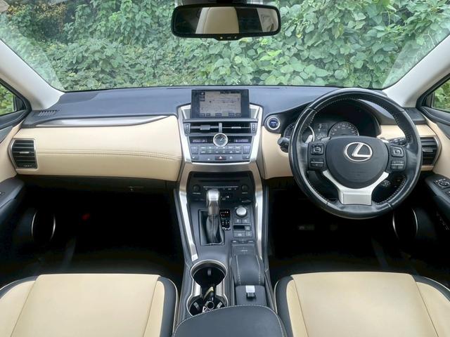NX NX300h Iパッケージ 全国1年保証・パノラマルーフ・レザーシート・地デジTV・バックカメラ・パワーバックドア・クリアランスソナー・オートマチックハイビーム・ステアリングヒーター・純正17インチAW・ETC・シートヒーター・(33枚目)