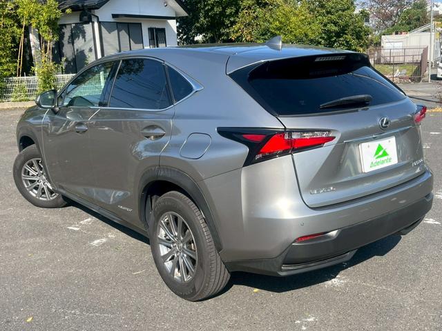 NX NX300h Iパッケージ 全国1年保証・パノラマルーフ・レザーシート・地デジTV・バックカメラ・パワーバックドア・クリアランスソナー・オートマチックハイビーム・ステアリングヒーター・純正17インチAW・ETC・シートヒーター・(64枚目)