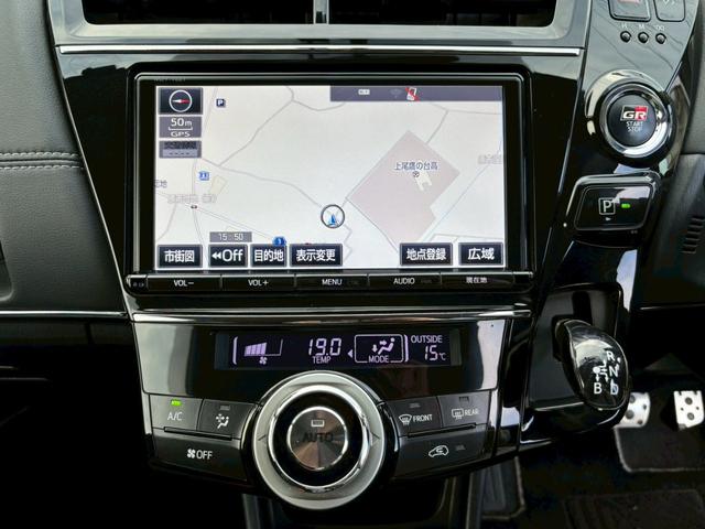 プリウスアルファ Sツーリングセレクション・GRスポーツ 全国1年保証・ユーザー買取車両・純正ナビ・地デジTV・バックカメラ・ハーフレザーシート・ETC2.0・社外19インチアルミ・車高調・スマートキー・プッシュスタート・LEDヘッドライト・フォグ(10枚目)