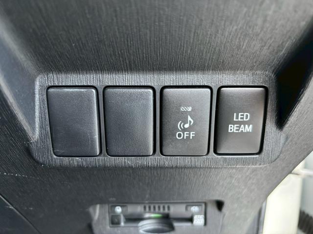 プリウスアルファ Sツーリングセレクション・GRスポーツ 全国1年保証・ユーザー買取車両・純正ナビ・地デジTV・バックカメラ・ハーフレザーシート・ETC2.0・社外19インチアルミ・車高調・スマートキー・プッシュスタート・LEDヘッドライト・フォグ(21枚目)