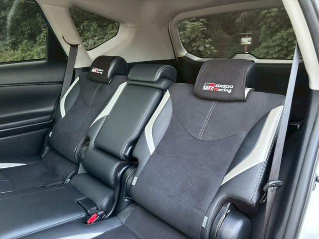 プリウスアルファ Sツーリングセレクション・GRスポーツ 全国1年保証・ユーザー買取車両・純正ナビ・地デジTV・バックカメラ・ハーフレザーシート・ETC2.0・社外19インチアルミ・車高調・スマートキー・プッシュスタート・LEDヘッドライト・フォグ(36枚目)