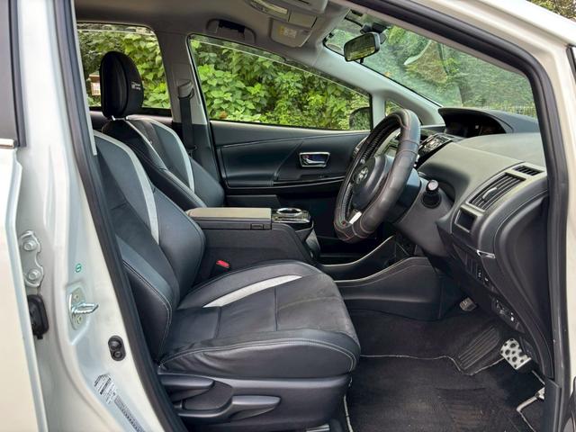 プリウスアルファ Sツーリングセレクション・GRスポーツ 全国1年保証・ユーザー買取車両・純正ナビ・地デジTV・バックカメラ・ハーフレザーシート・ETC2.0・社外19インチアルミ・車高調・スマートキー・プッシュスタート・LEDヘッドライト・フォグ(39枚目)