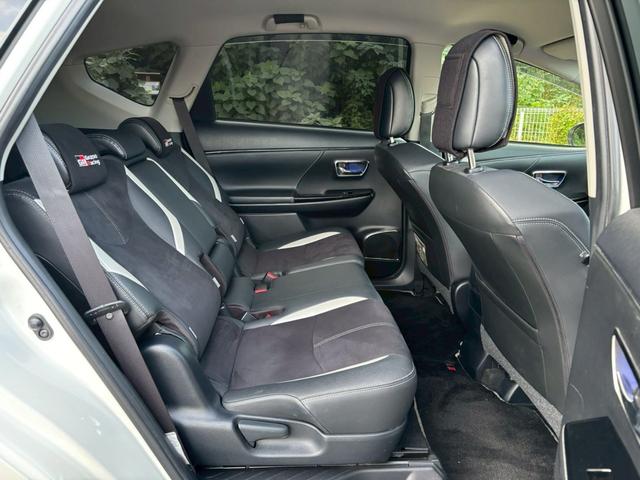 プリウスアルファ Sツーリングセレクション・GRスポーツ 全国1年保証・ユーザー買取車両・純正ナビ・地デジTV・バックカメラ・ハーフレザーシート・ETC2.0・社外19インチアルミ・車高調・スマートキー・プッシュスタート・LEDヘッドライト・フォグ(40枚目)