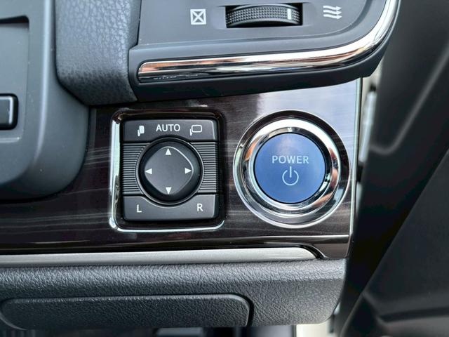 クラウンハイブリッド アスリートS 全国1年保証・ユーザー買取車両・メーカーナビ・地デジTV・バックカメラ・サンルーフ・黒レザーシート・F、Rスポイラー・クルーズコントロール・スマートキー・プッシュスタート・ETC・シートヒーター(16枚目)