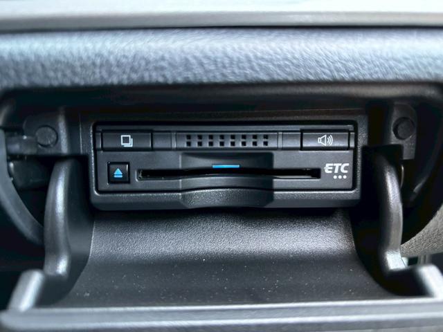 クラウンハイブリッド アスリートS 全国1年保証・ユーザー買取車両・メーカーナビ・地デジTV・バックカメラ・サンルーフ・黒レザーシート・F、Rスポイラー・クルーズコントロール・スマートキー・プッシュスタート・ETC・シートヒーター(18枚目)