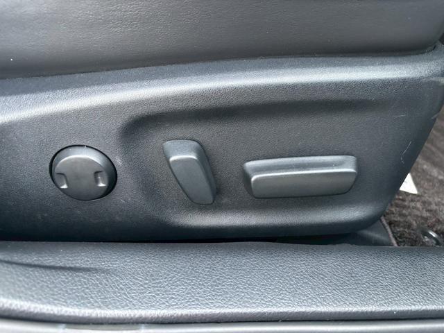 クラウンハイブリッド アスリートS 全国1年保証・ユーザー買取車両・メーカーナビ・地デジTV・バックカメラ・サンルーフ・黒レザーシート・F、Rスポイラー・クルーズコントロール・スマートキー・プッシュスタート・ETC・シートヒーター(20枚目)