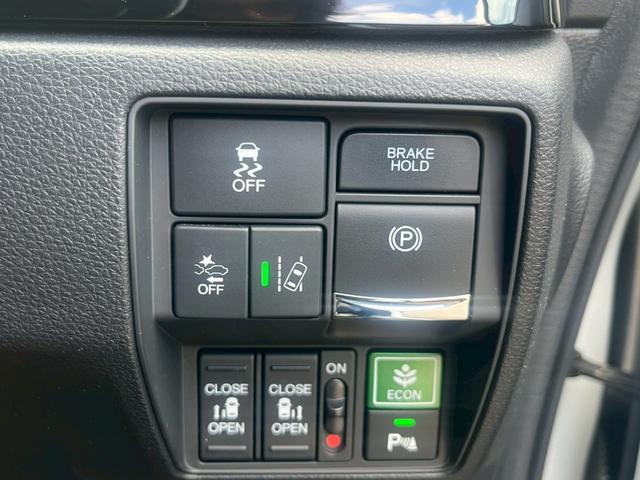 オデッセイハイブリッド e:HEVアブソルート 全国1年保証・ユーザー買取車両・メーカーナビ・地デジTV・全方位カメラ・両側パワースライド・ハーフレザー・ETC2.0・レーダークルーズ・レーン逸脱センサー・LEDヘッドライト・17インチアルミ(19枚目)