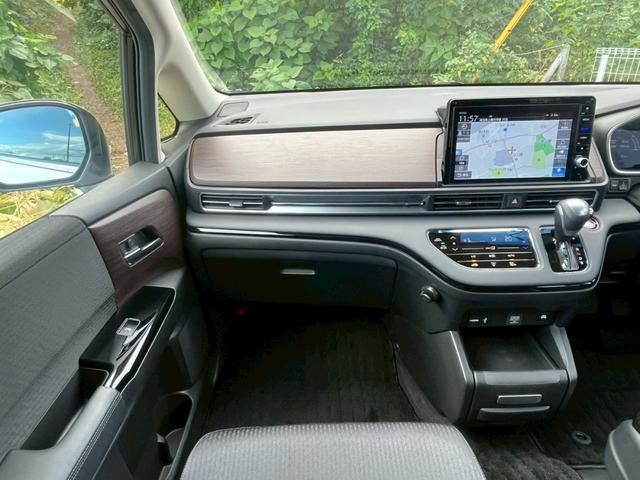 オデッセイハイブリッド e:HEVアブソルート 全国1年保証・ユーザー買取車両・メーカーナビ・地デジTV・全方位カメラ・両側パワースライド・ハーフレザー・ETC2.0・レーダークルーズ・レーン逸脱センサー・LEDヘッドライト・17インチアルミ(32枚目)