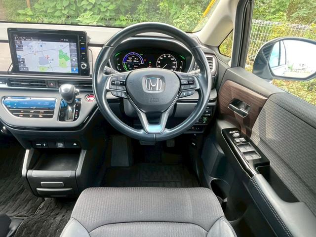 オデッセイハイブリッド e:HEVアブソルート 全国1年保証・ユーザー買取車両・メーカーナビ・地デジTV・全方位カメラ・両側パワースライド・ハーフレザー・ETC2.0・レーダークルーズ・レーン逸脱センサー・LEDヘッドライト・17インチアルミ(33枚目)